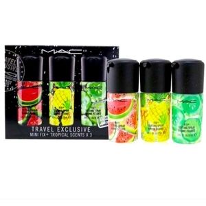 MAC Cosmetics Makeup Spray Travel Set  NWT/Sealed
